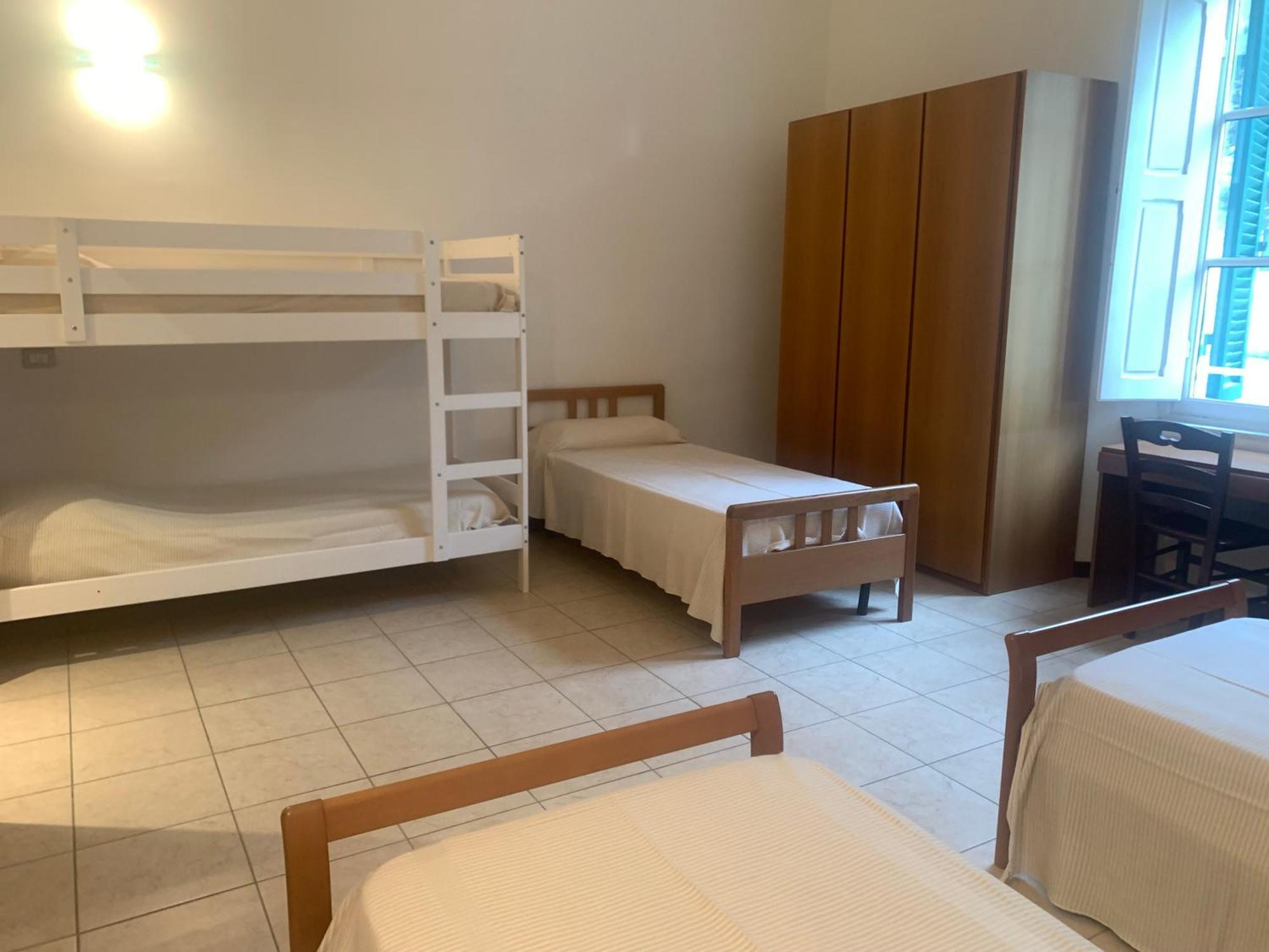 San Giuseppe Casa Per Ferie Otel Quercianella Oda fotoğraf